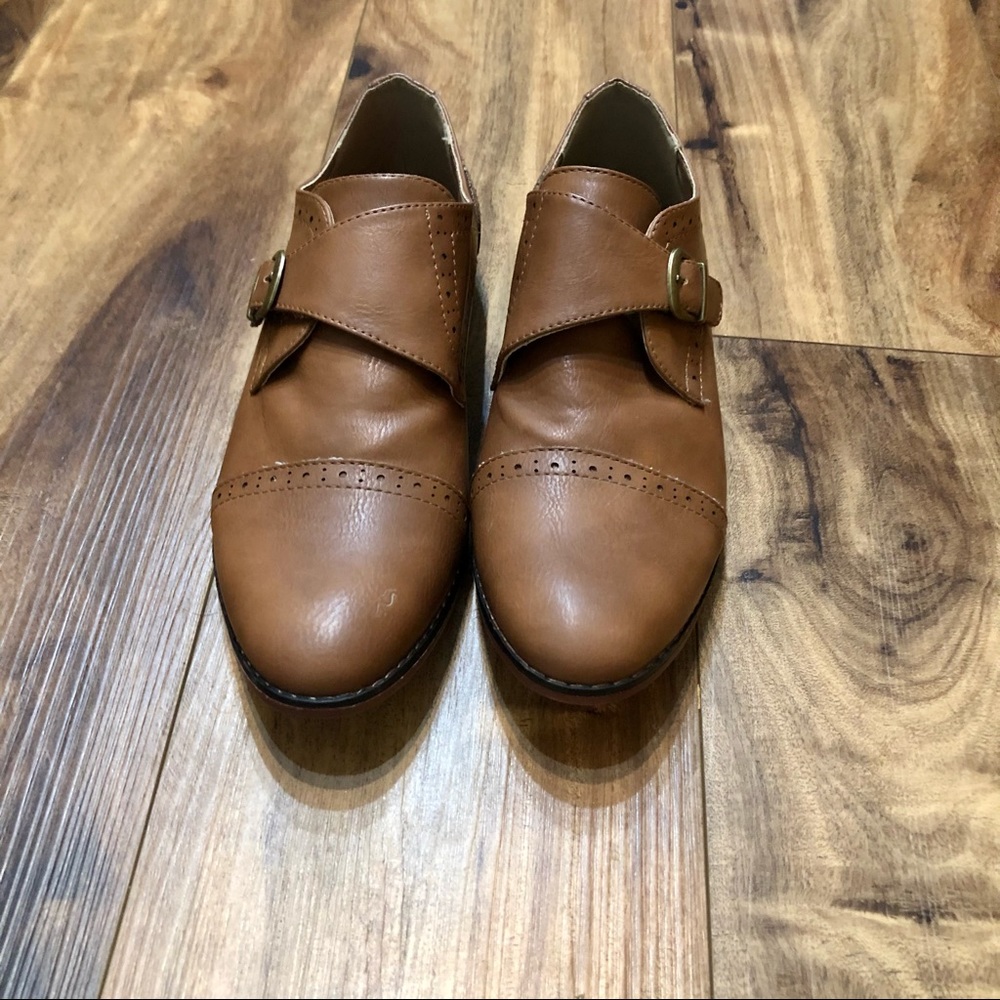 Sz 7 dress shoes